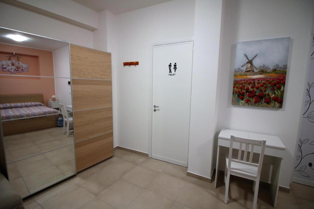 La Rosatea Rooms Monreale Bagian luar foto