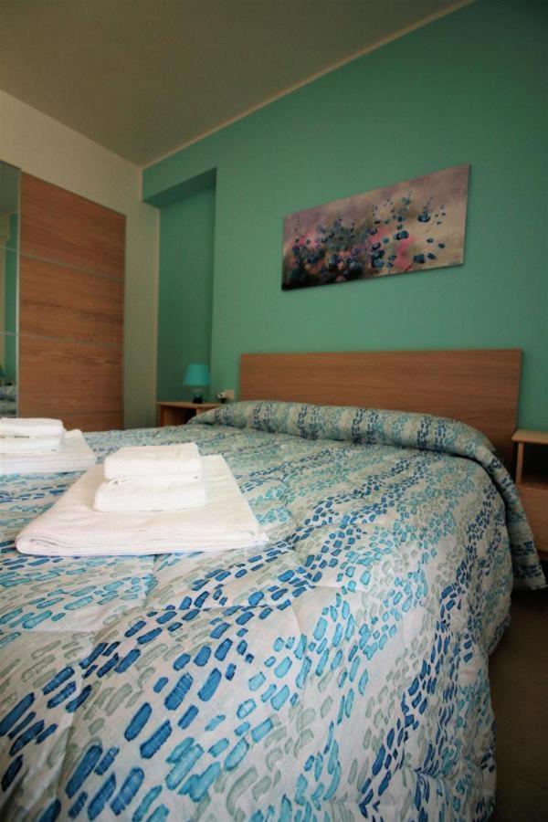 La Rosatea Rooms Monreale Bagian luar foto